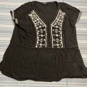 💛TODAY***$14***Lord & Taylor sheer black top w/white embroidered collar/sleeves